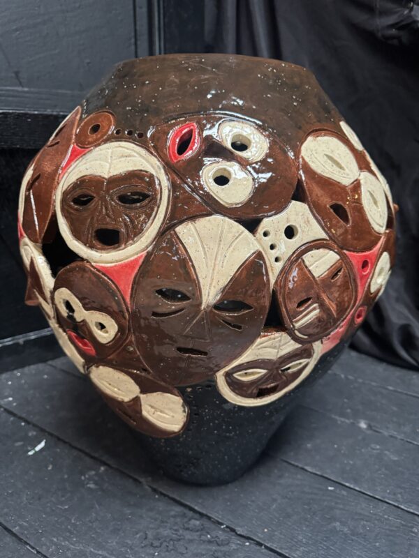Between Heritage and Stereotype - Image 5